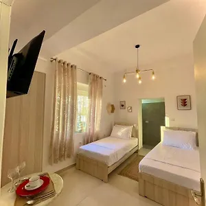 Skrapari Appartement Zhaban
